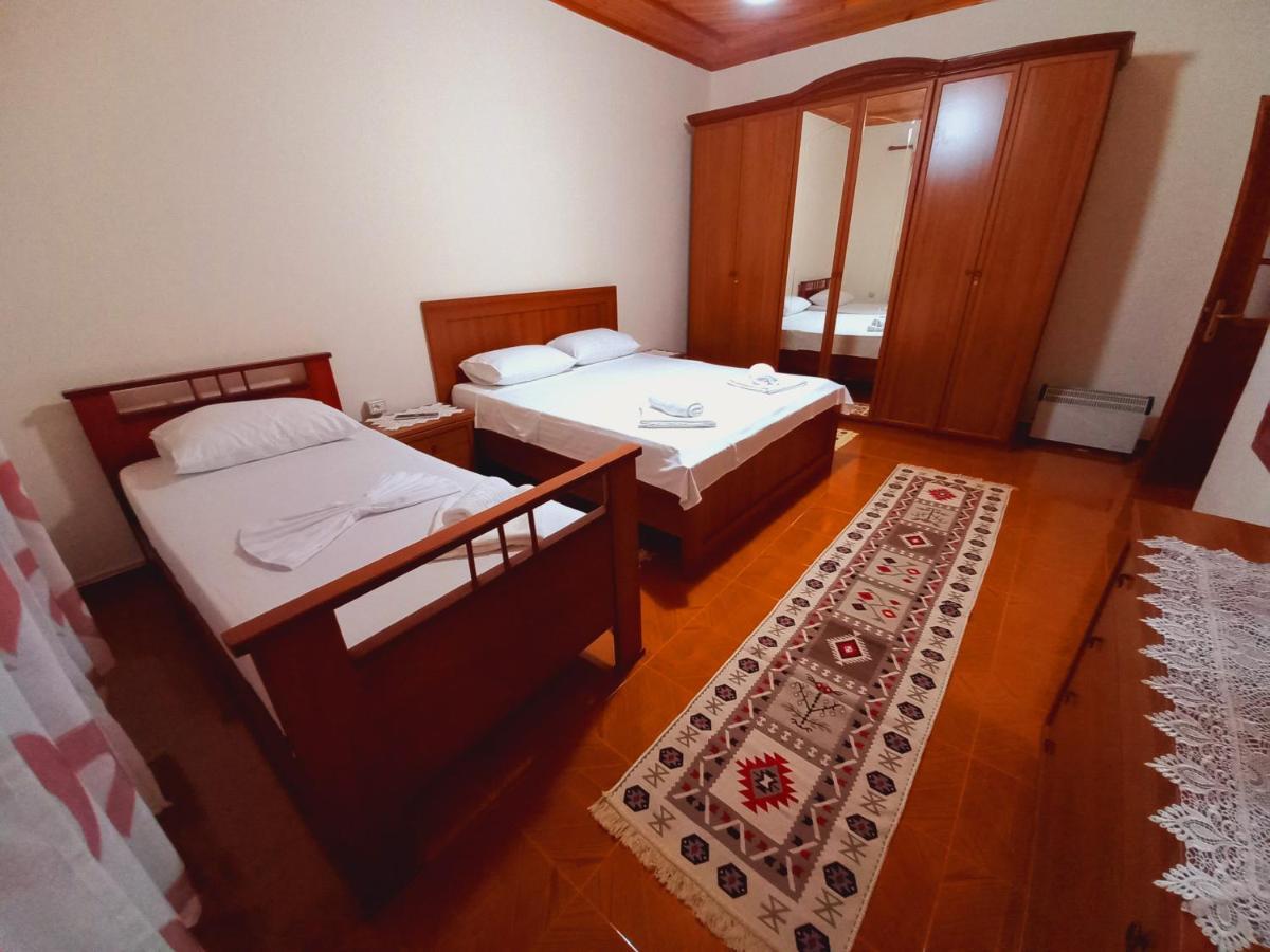Sokolli Guest House Gjirokastër Exterior foto